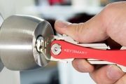 Vaderdagtip: compacte sleutelhouder