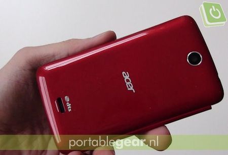 Acer Liquid Z3 DUO: achterzijde (rode cover)