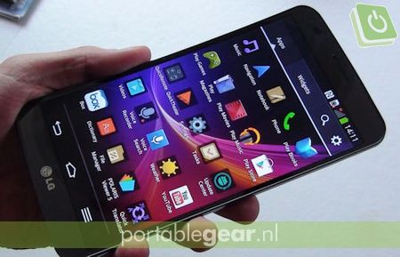 LG G Flex: Android 4.2.2 Jelly Bean