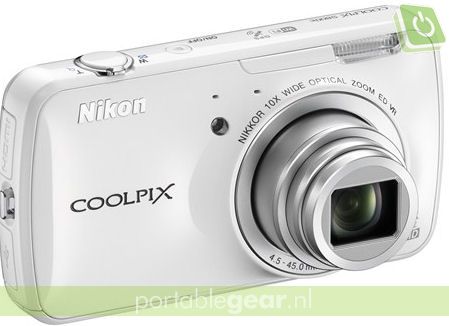Nikon CoolPix S800c