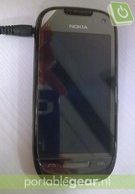Nokia C7
Nokia C7
