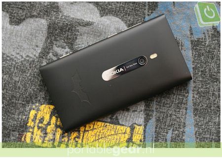 Nokia Lumia 800: Batman-editie