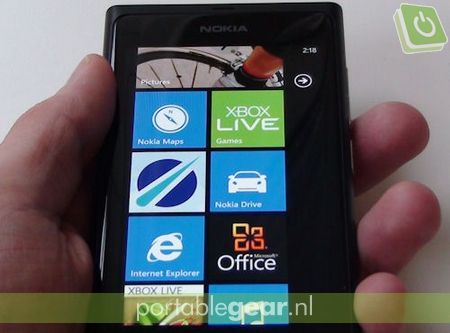 Nokia Lumia 800: homescreen