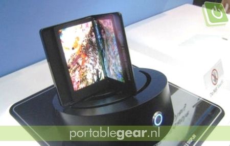 Samsung Galaxy Q (B9150) met flexibel display (via MobileGeeks.de)