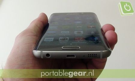 Samsung Galaxy S6 edge: speaker aan onderzijde